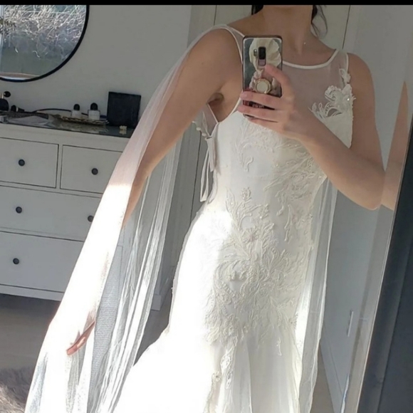 Tulle Beaded Mermaid dress with appliqués - Picture 7 of 7